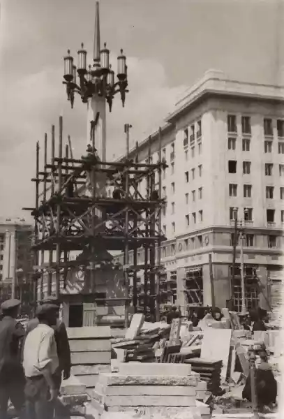 Zdjęcie obrazu Kazimierz Zalewski - Warszawa. Plac Konstytucji - . Foksal17 - Galeria Sztuki w Warszawie.